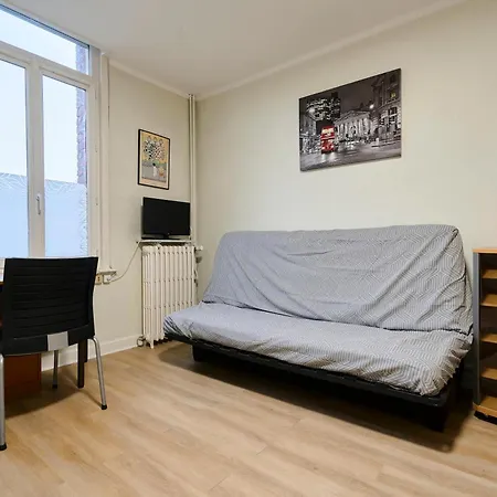 Convenient And Well-located Studio Douai